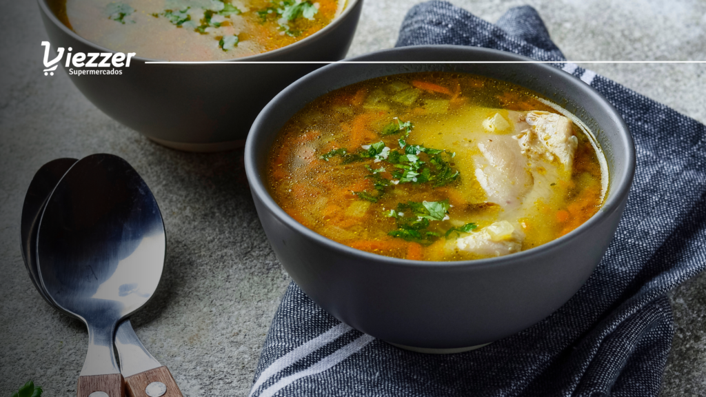 Conheça as melhores receitas de sopa para o inverno com o Viezzer