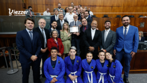 Viezzer Supermercados é homenageado em Porto Alegre por seu investimento em ações sociais.