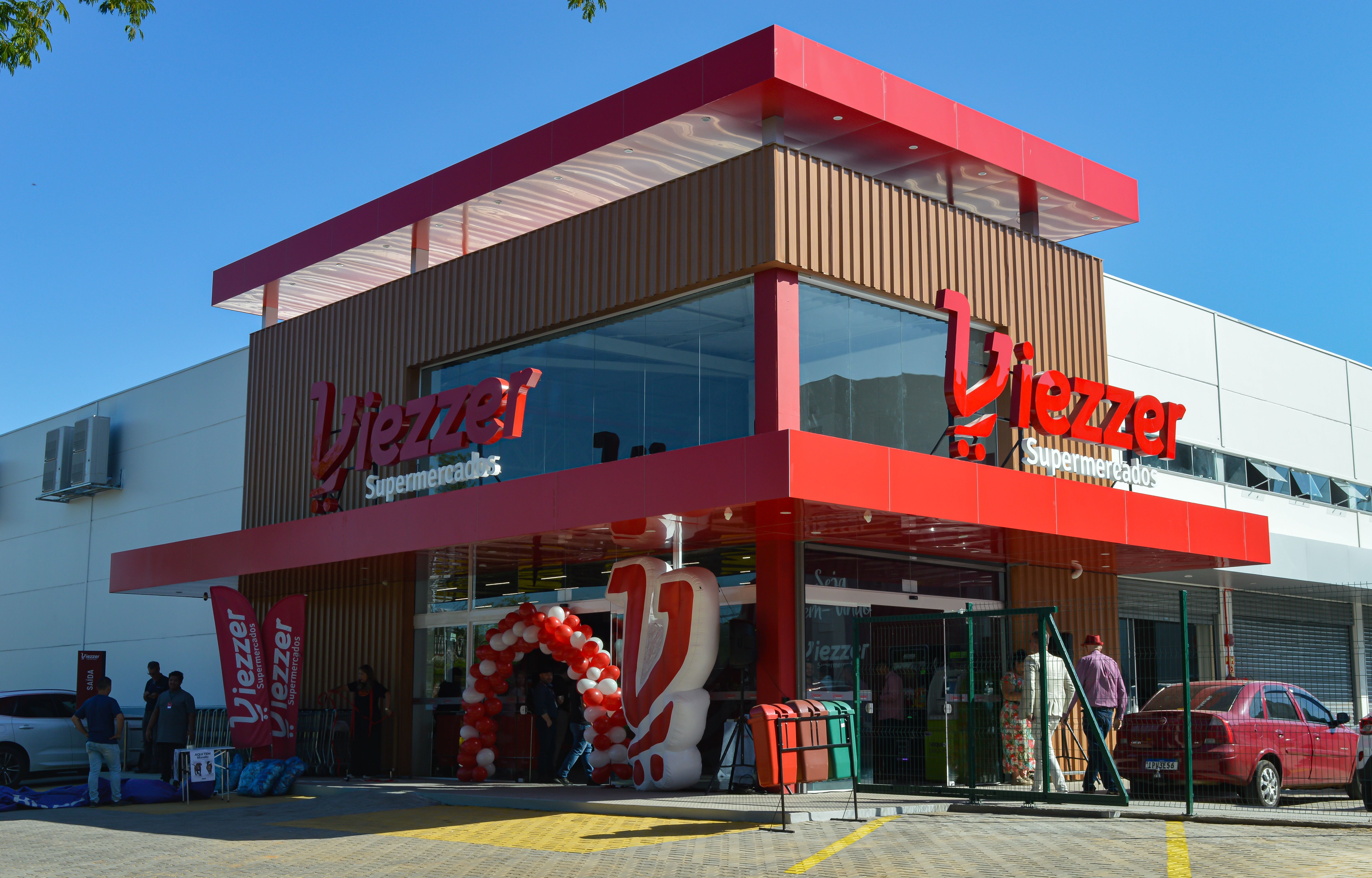 Viezzer Supermercados: tradição, qualidade e compromisso com a comunidade desde 1986.